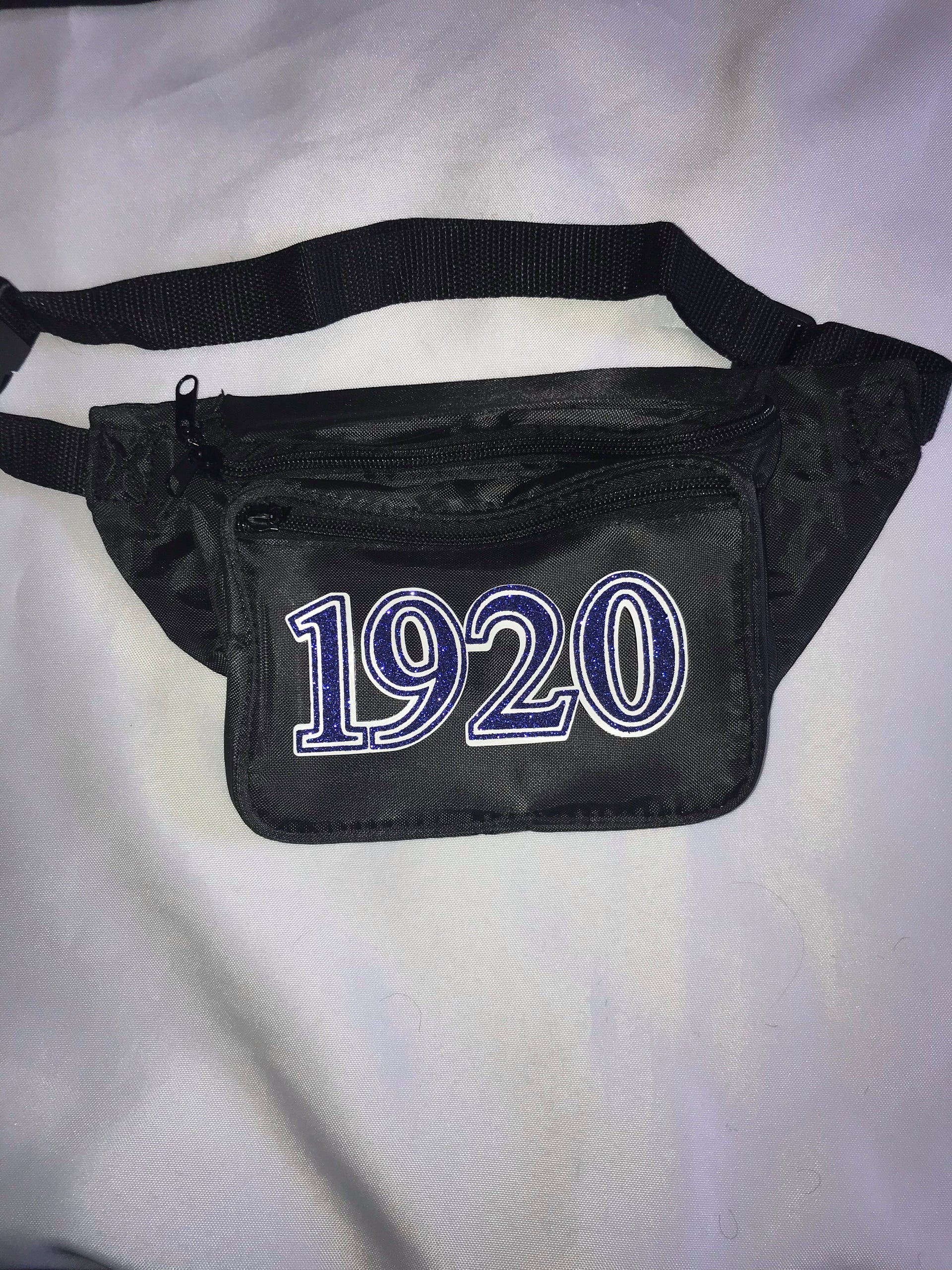 Zeta Fanny Packs – Blupoetres Creations